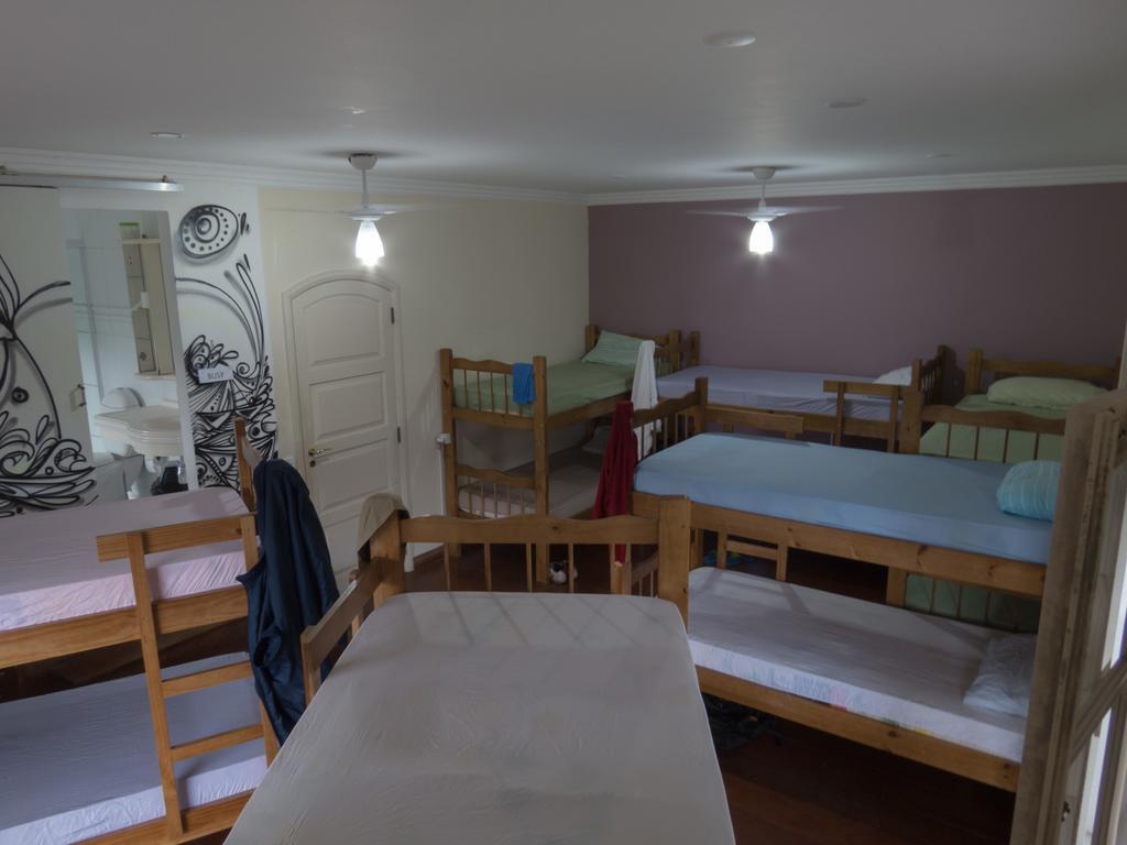פאראטי Canguru Hostel מראה חיצוני תמונה