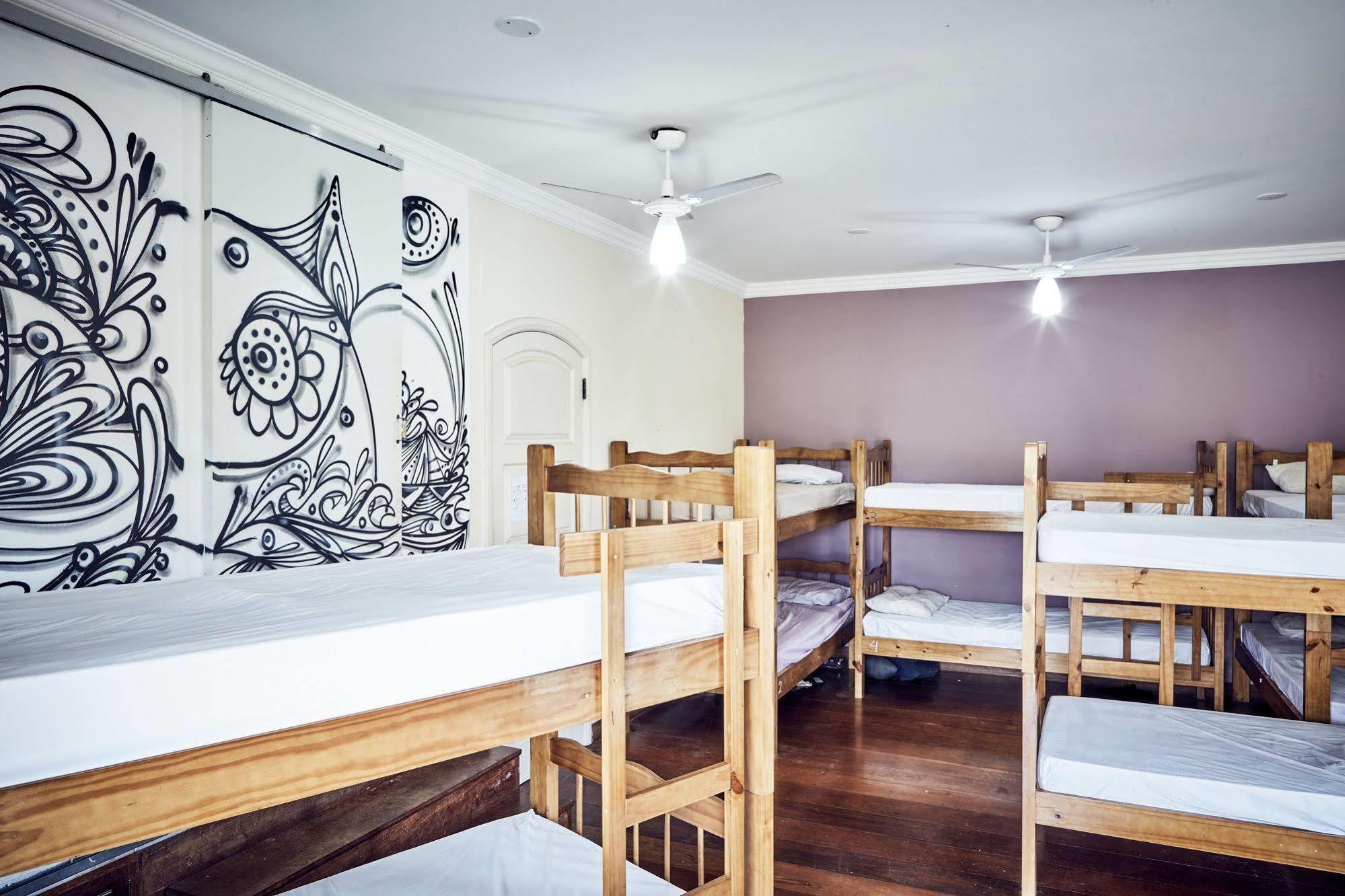 פאראטי Canguru Hostel מראה חיצוני תמונה
