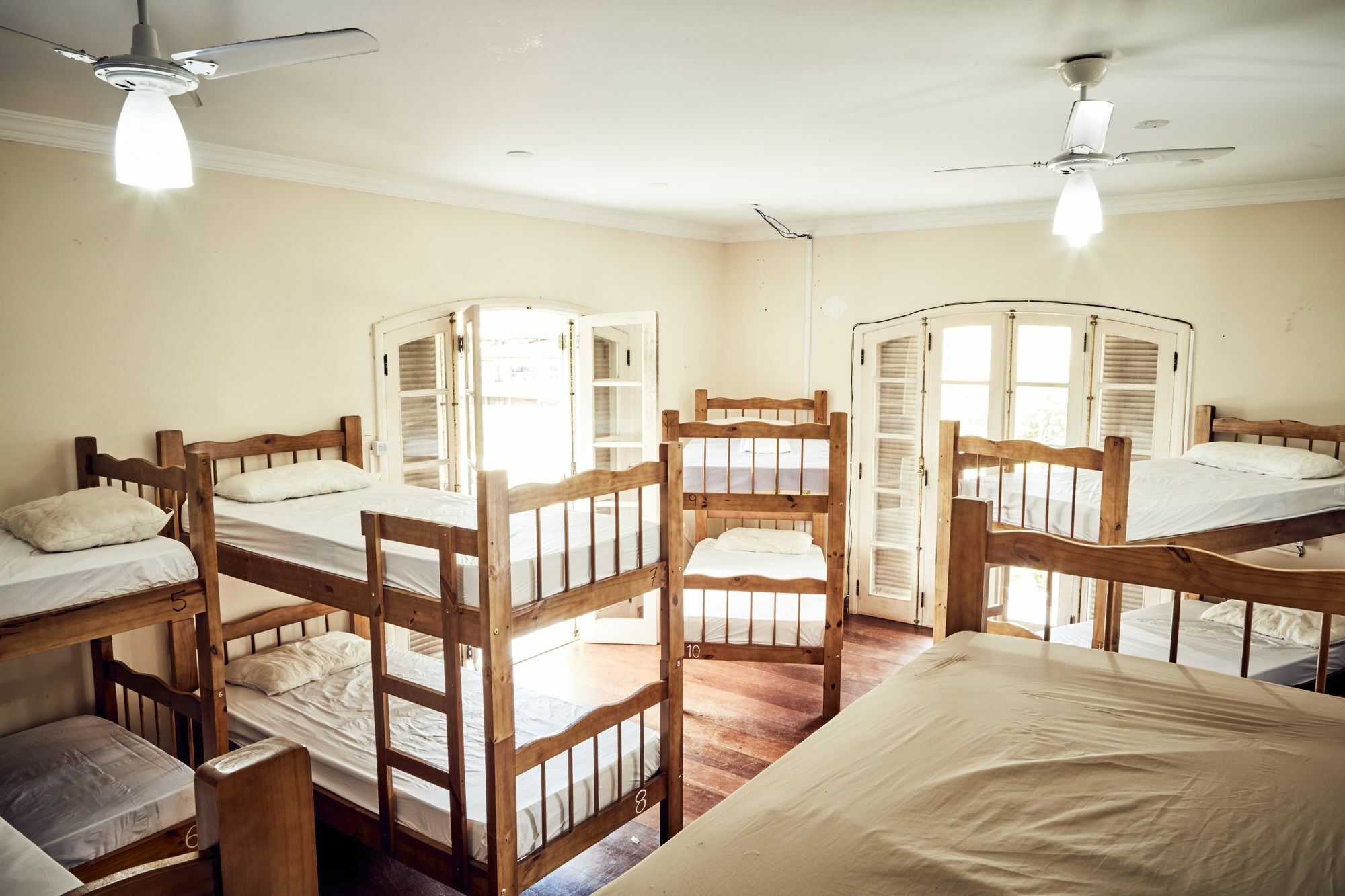 פאראטי Canguru Hostel מראה חיצוני תמונה